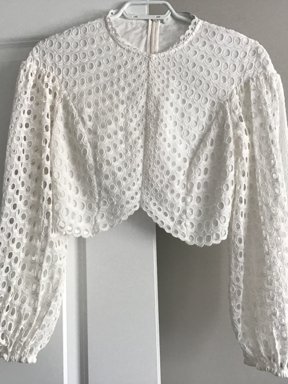 Like New Zimmermann white poppy eyelet broderie top with tulip petal hem